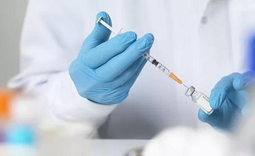 国内多地加快推进新冠疫苗紧急接种工作